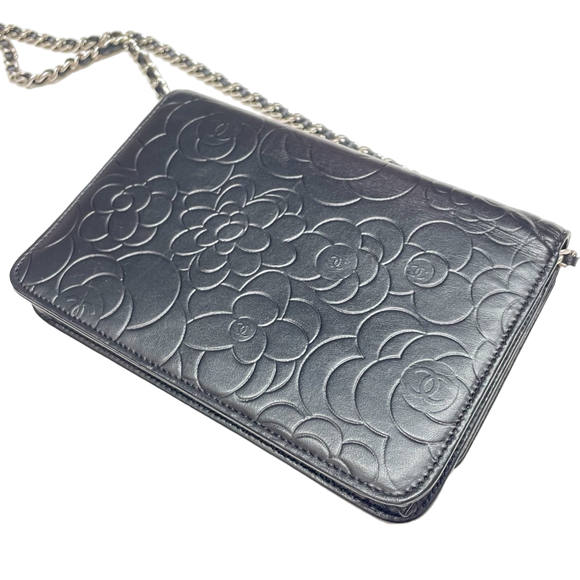 Chanel Camellia Chain Wallet Shoulder Bag Black - Picture 2 of 6
